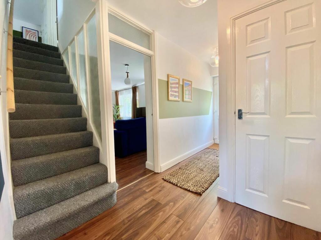 Coventry Huge 4Bed 2Bath Private Parking Nec By Empower Homes Εξωτερικό φωτογραφία